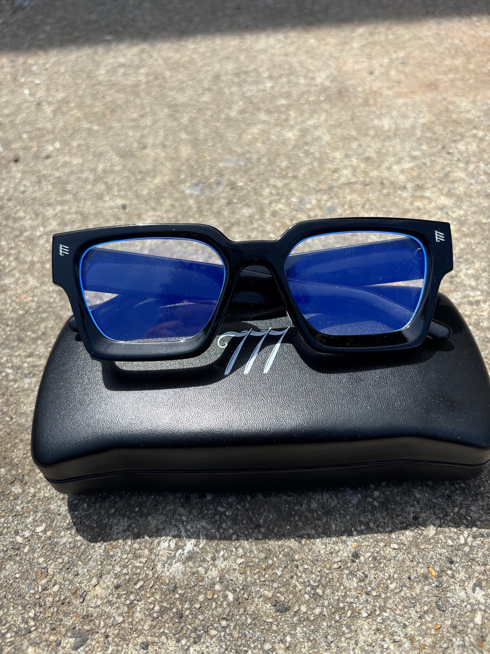 Black Blue Light Y2K 777 Frames