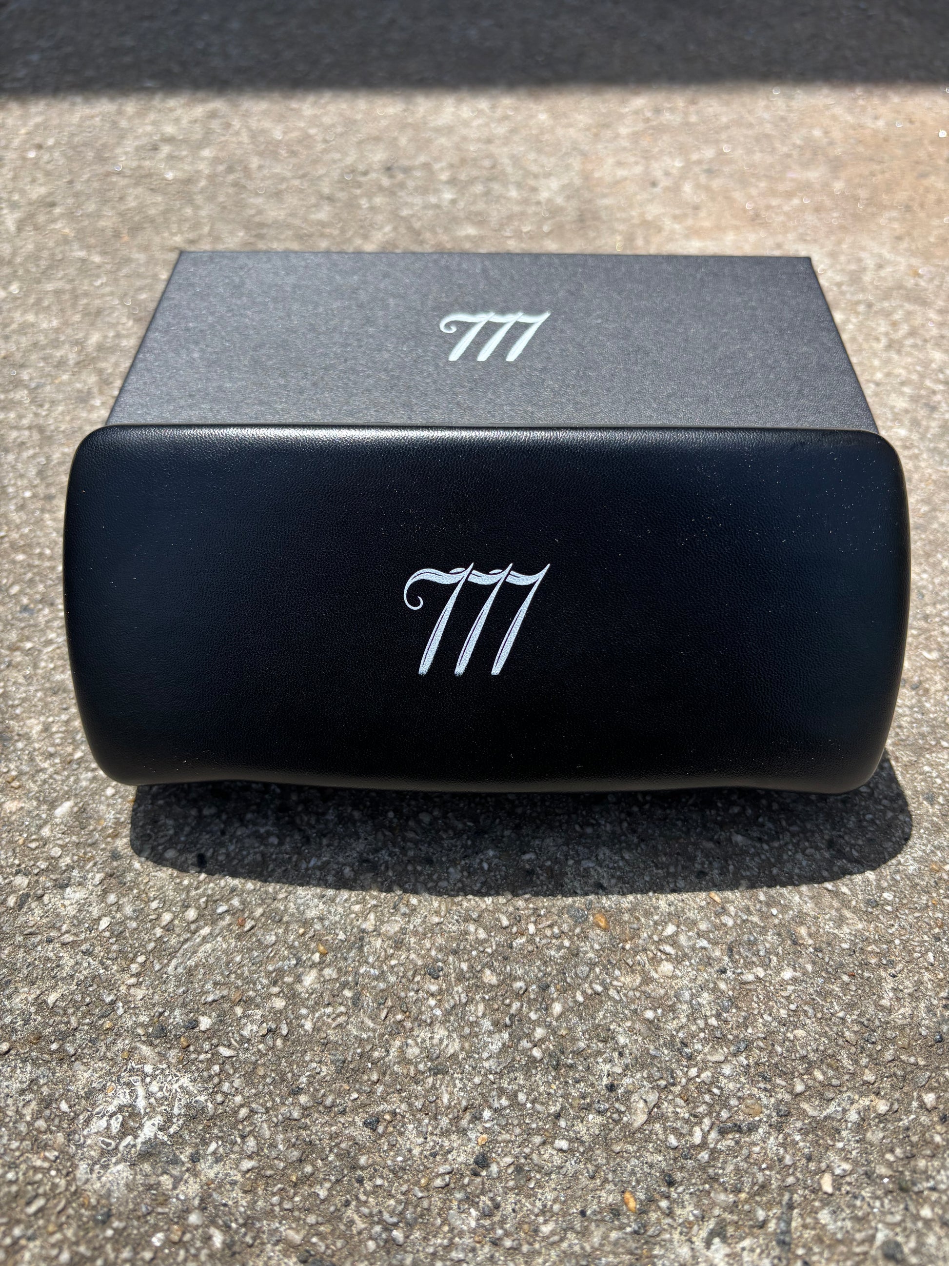 Black Blue Light Y2K 777 Frames