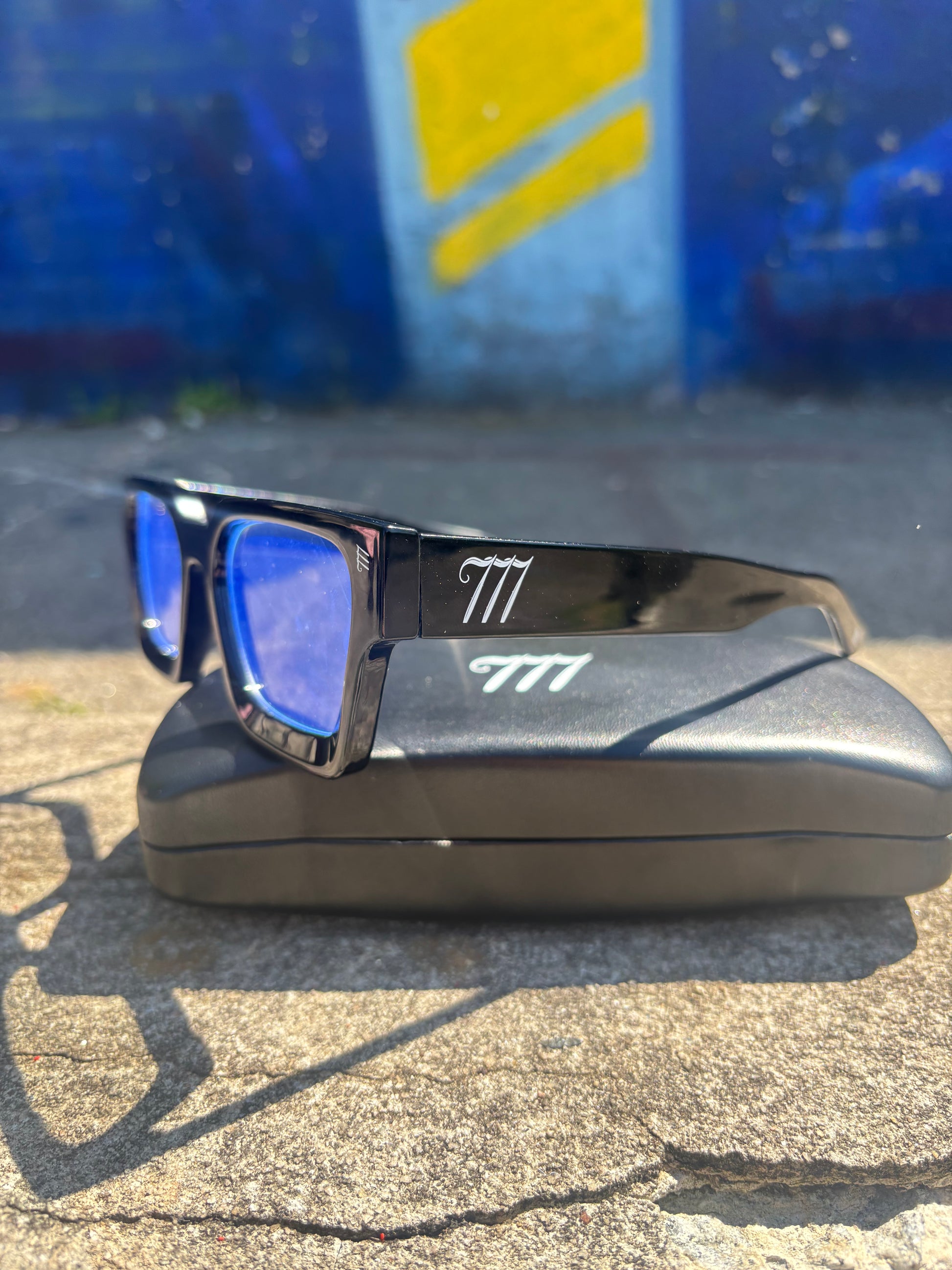 Black Blue Light Y2K 777 Frames