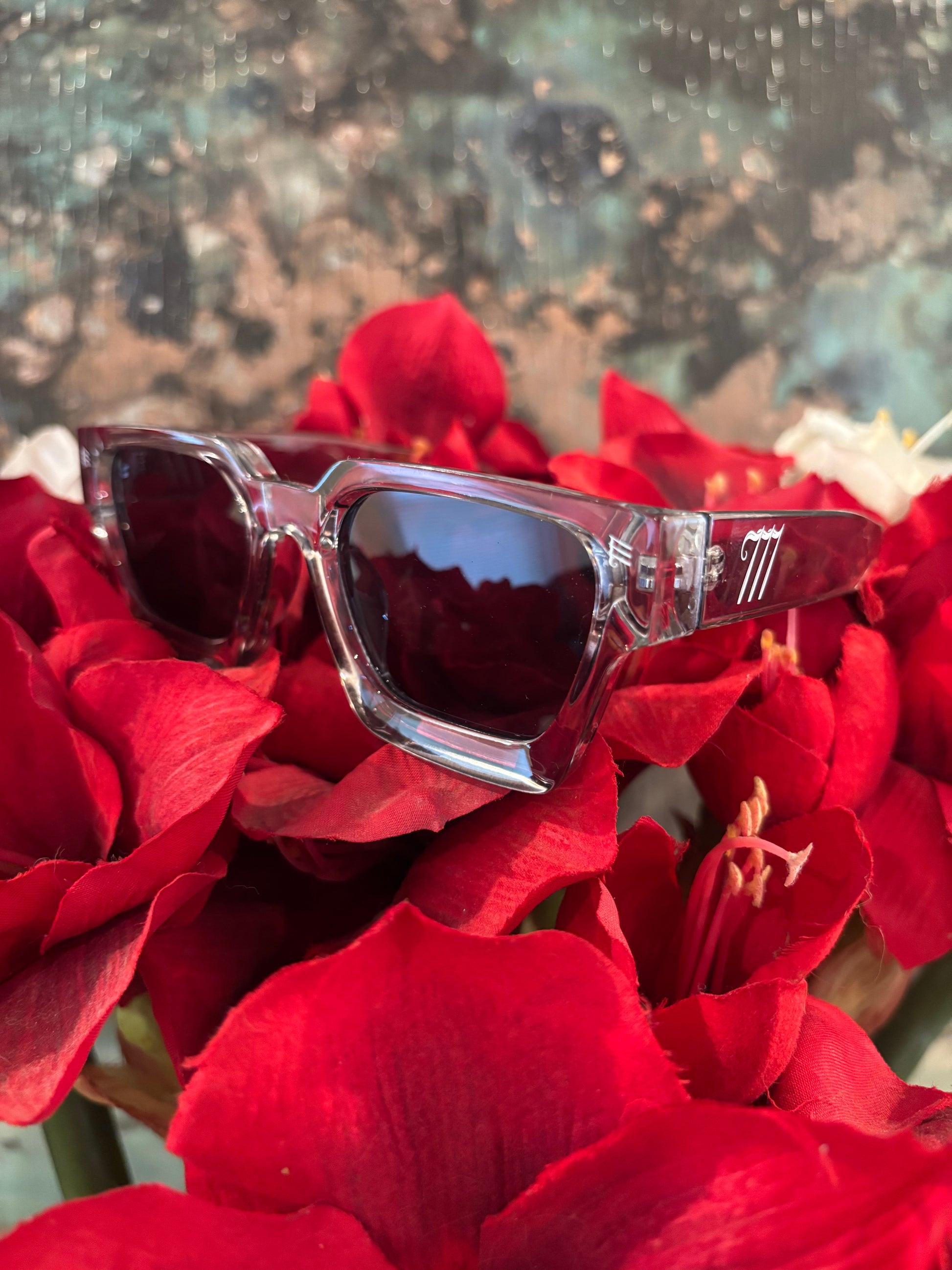 Clear Smoke Y2K 777 Shades